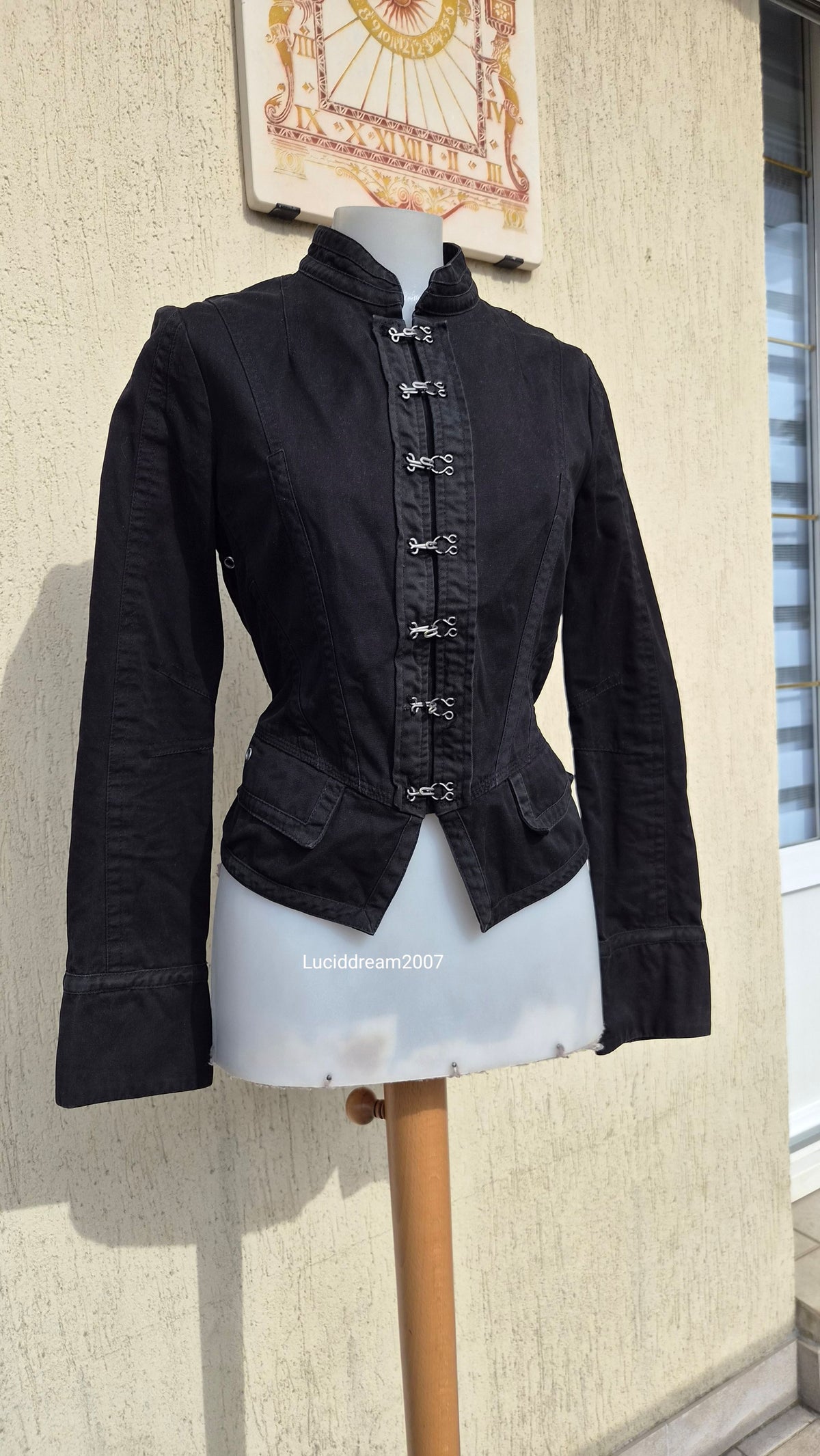 Veste noire fermeture Hook & eye