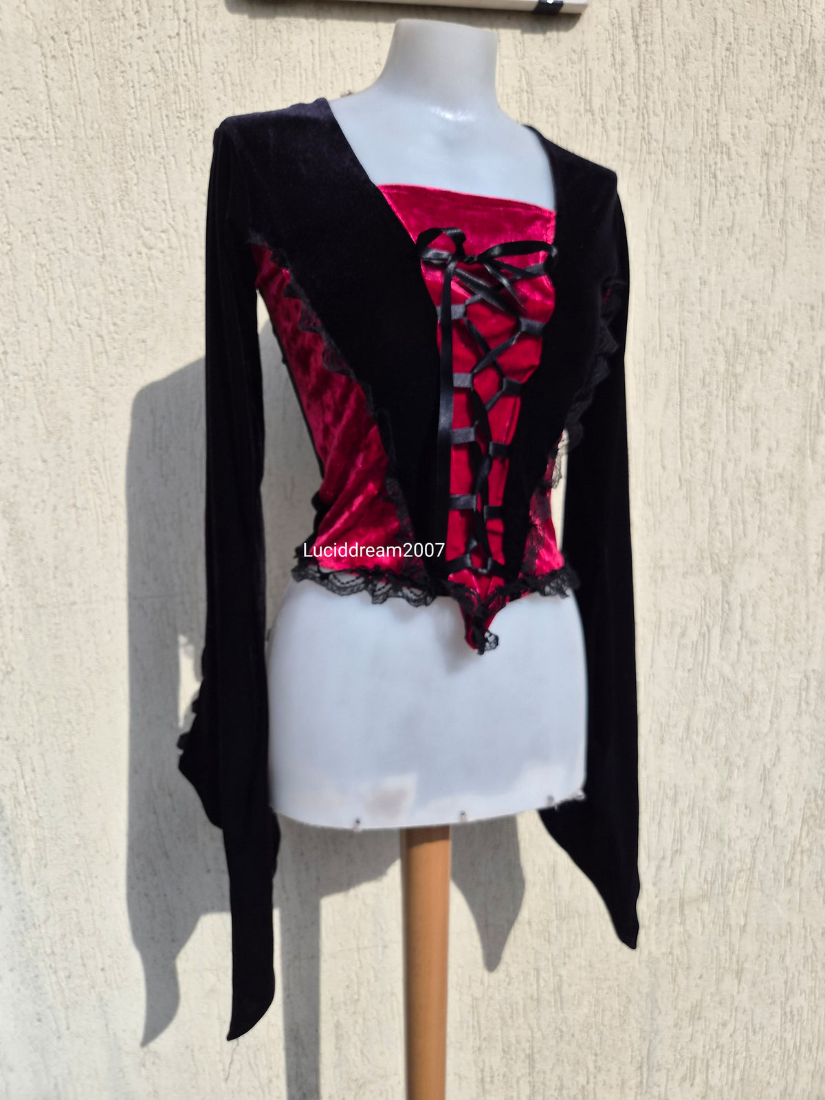 Black and red velvet top