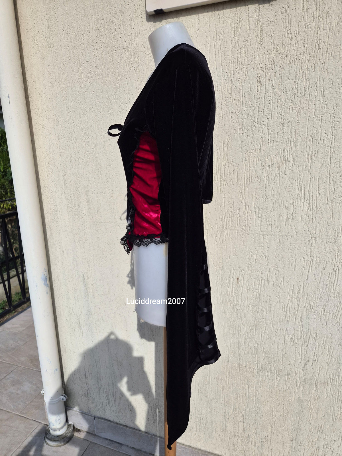 Black and red velvet top