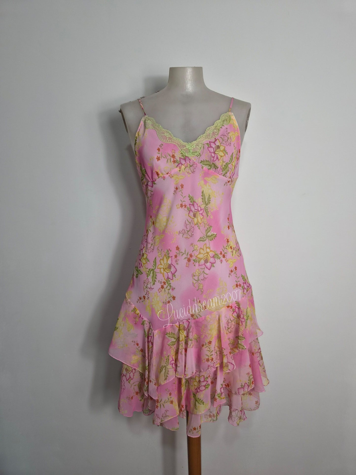 Robe en voile fleurie