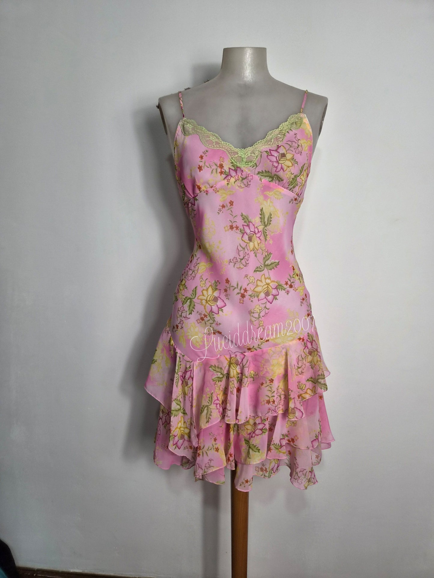 Robe en voile fleurie