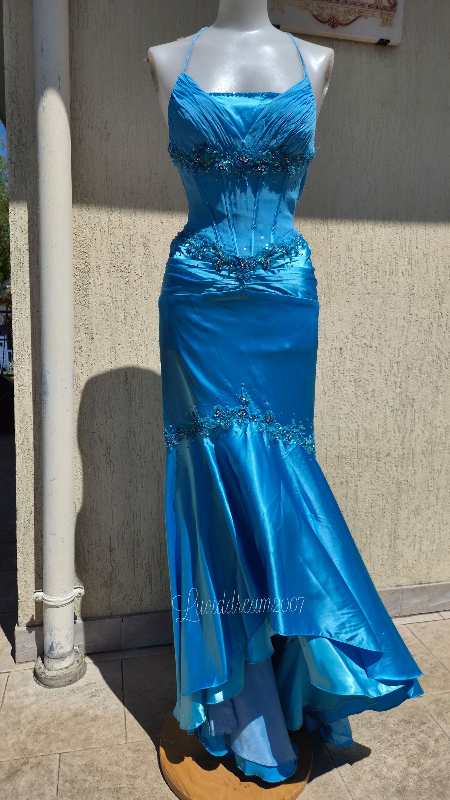 Robe de soirée bleue Alyce Designs