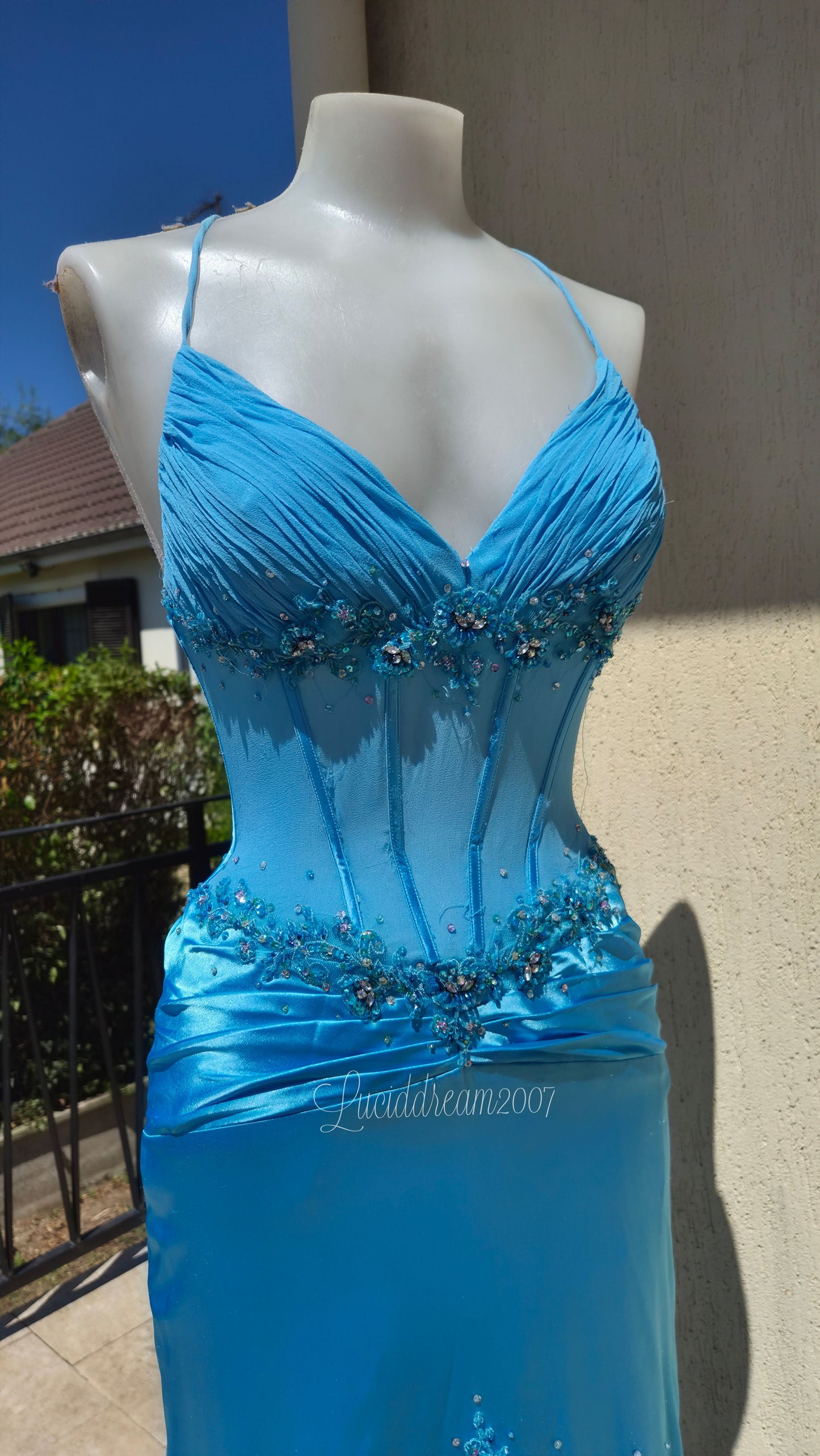 Robe de soirée bleue Alyce Designs
