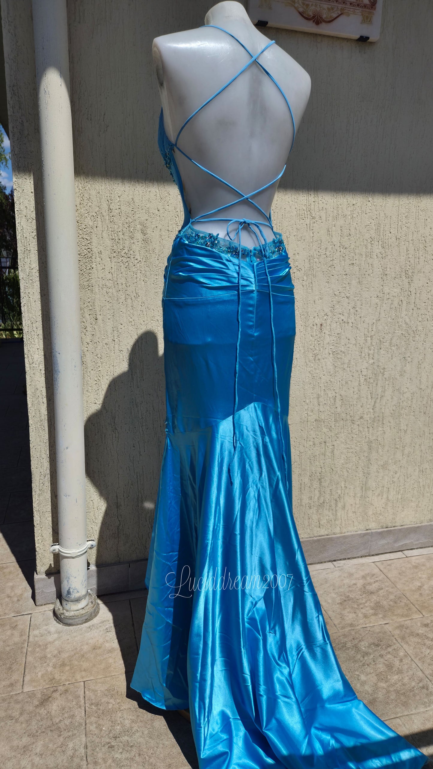 Robe de soirée bleue Alyce Designs