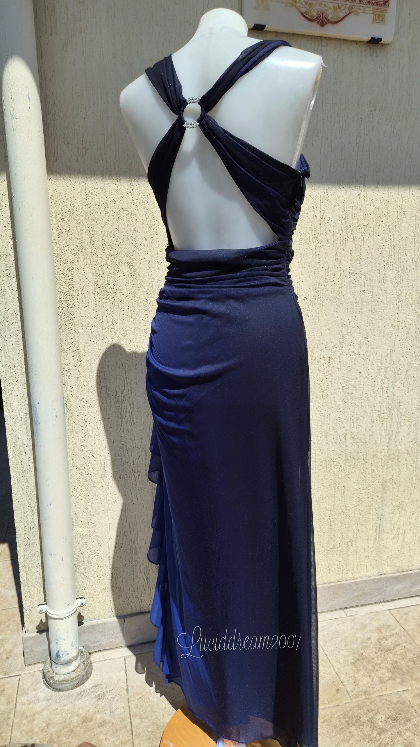 Robe bleue dégradée et brillante Betsy & Adam