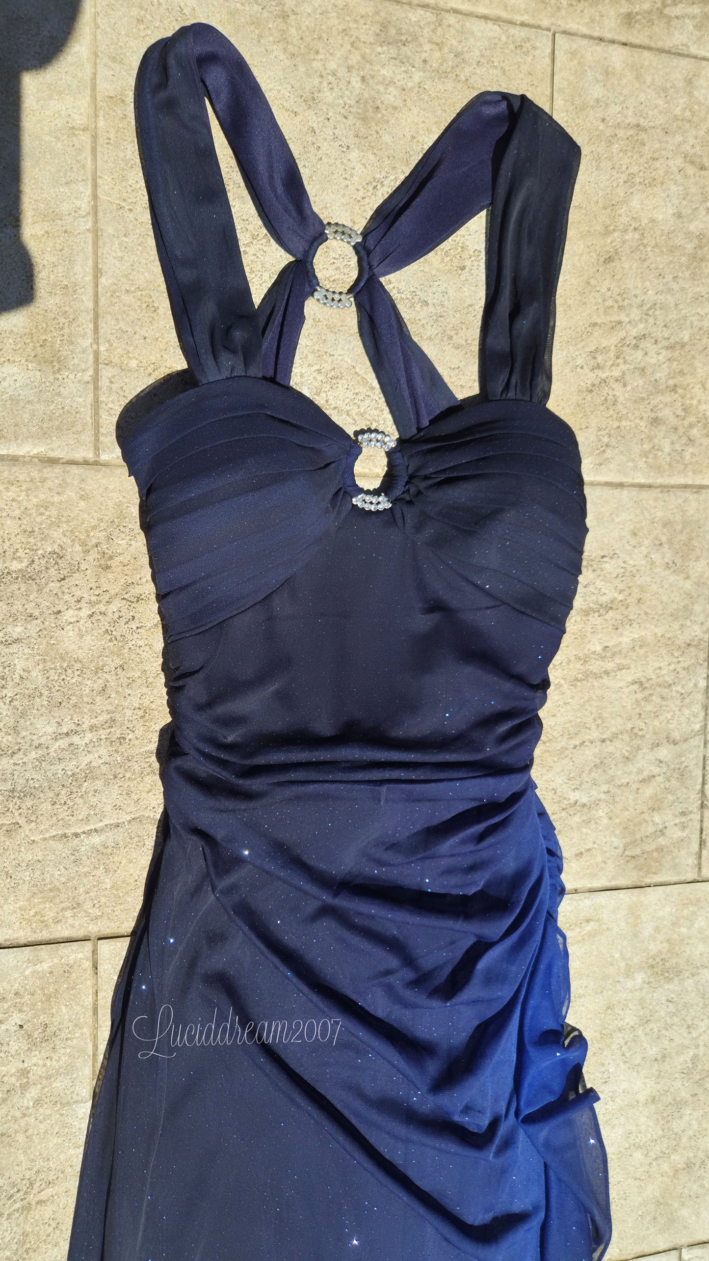 Robe bleue dégradée et brillante Betsy & Adam