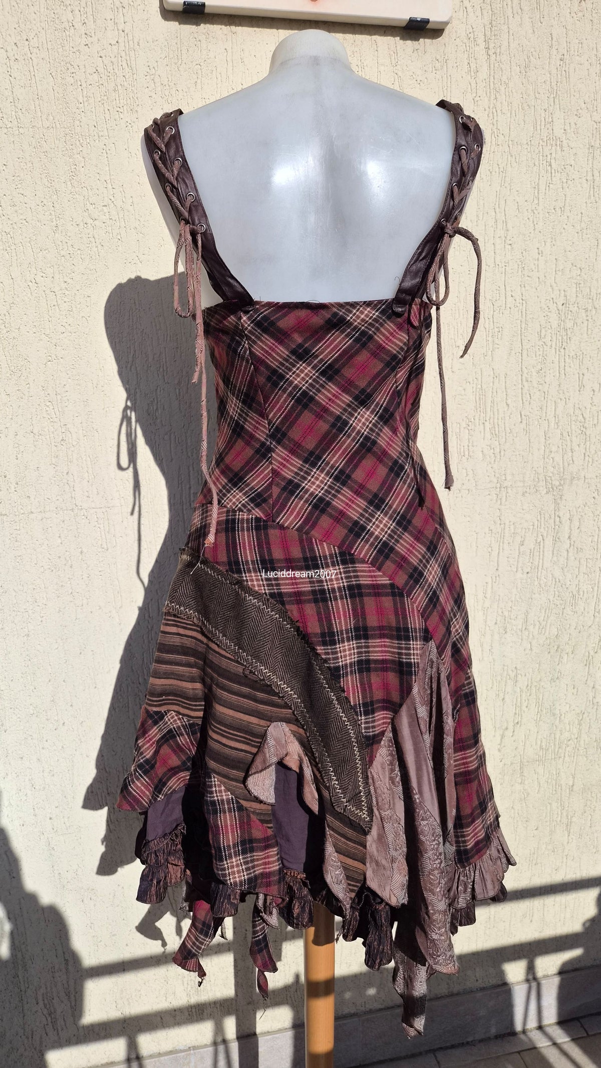 Robe destructurée tons marron