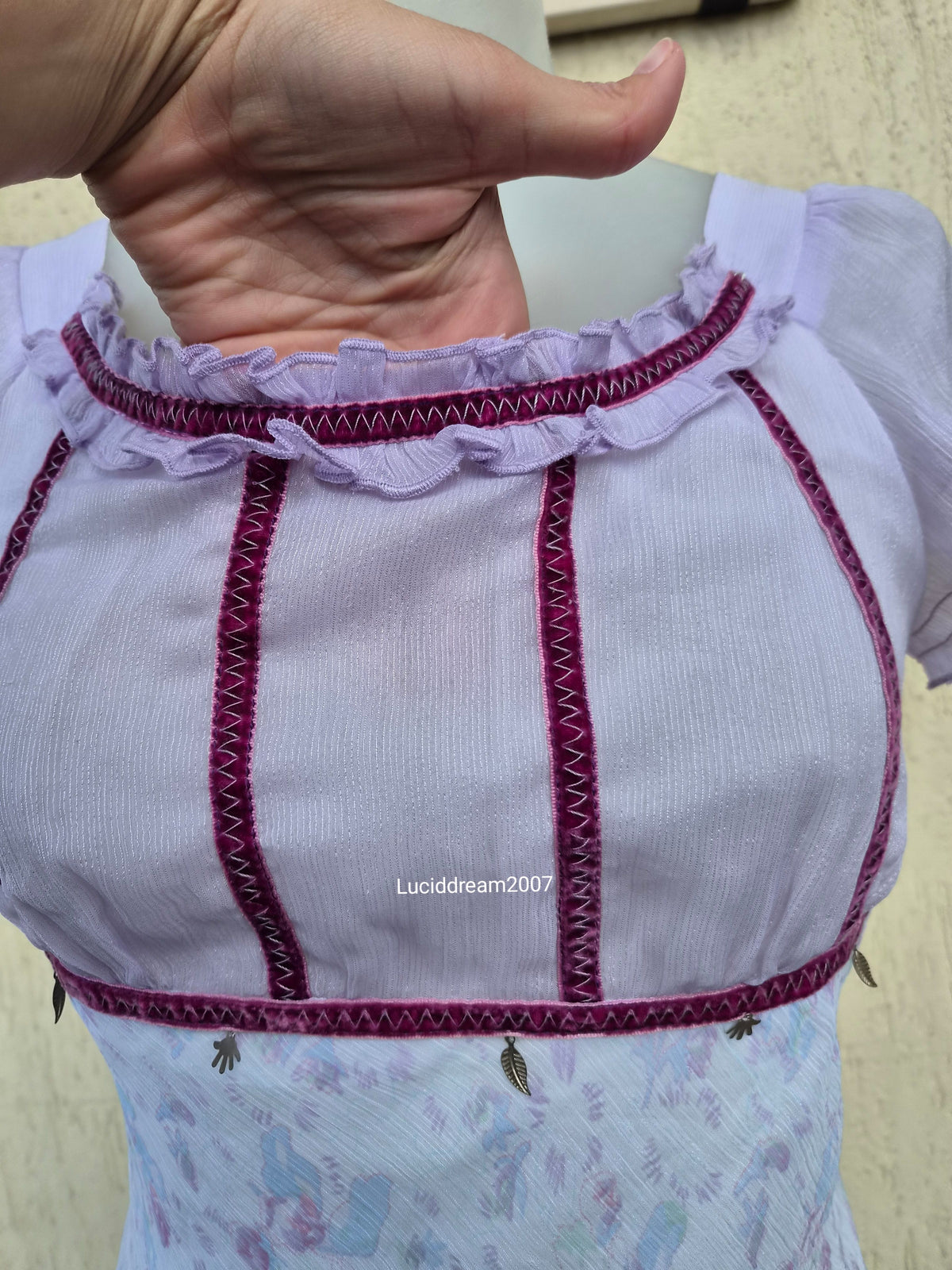 Haut en voile floral