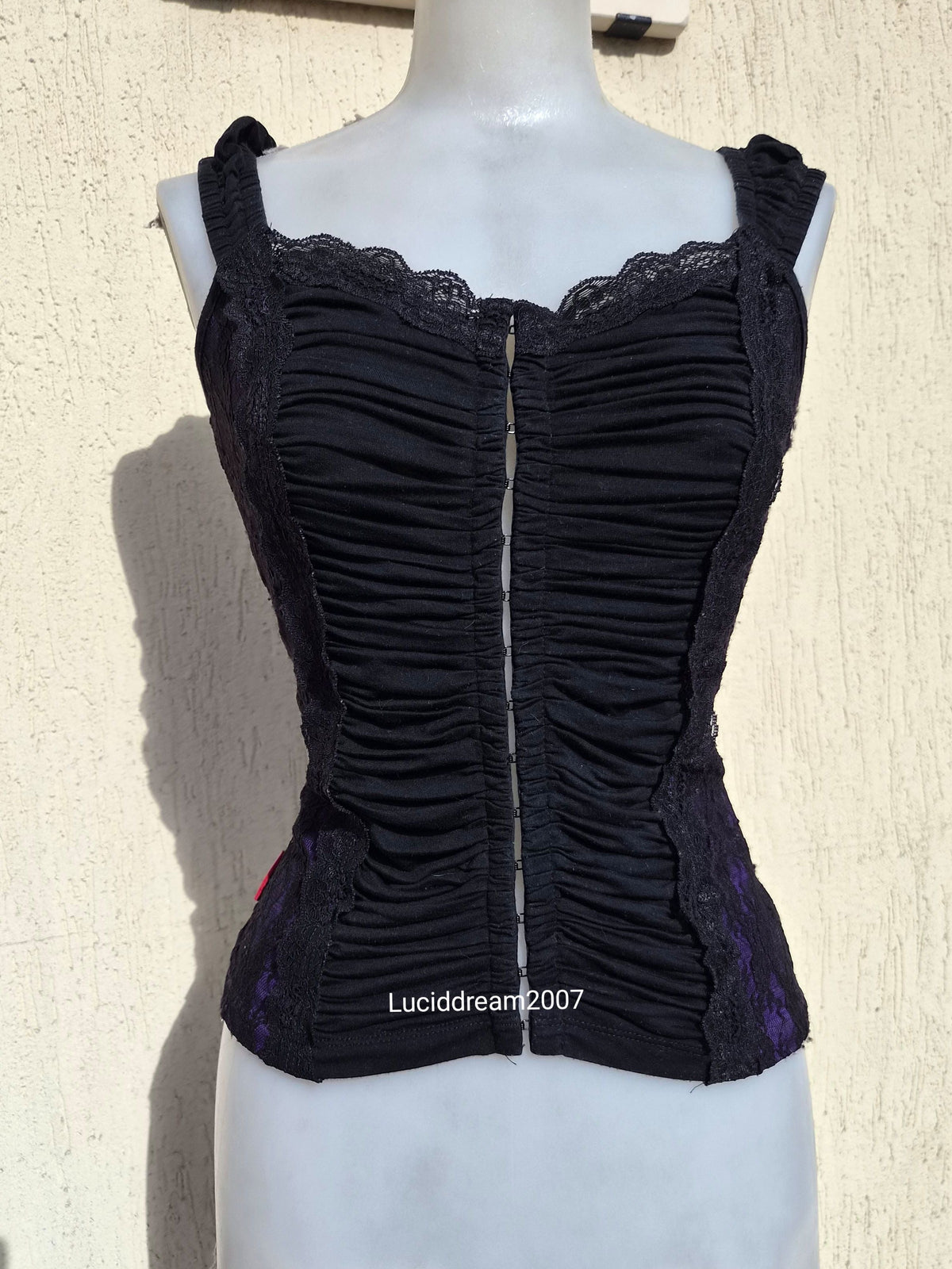 Haut violet et noir Queen of Darkness