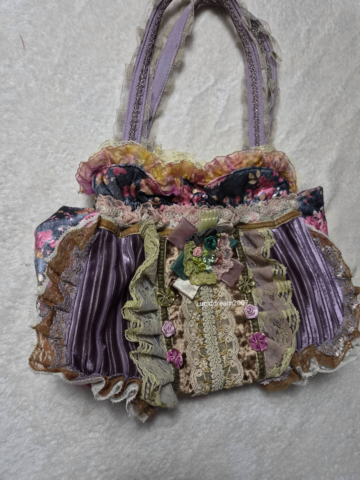 Sac brodé