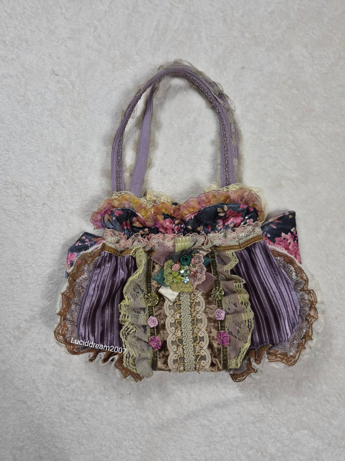 Sac brodé