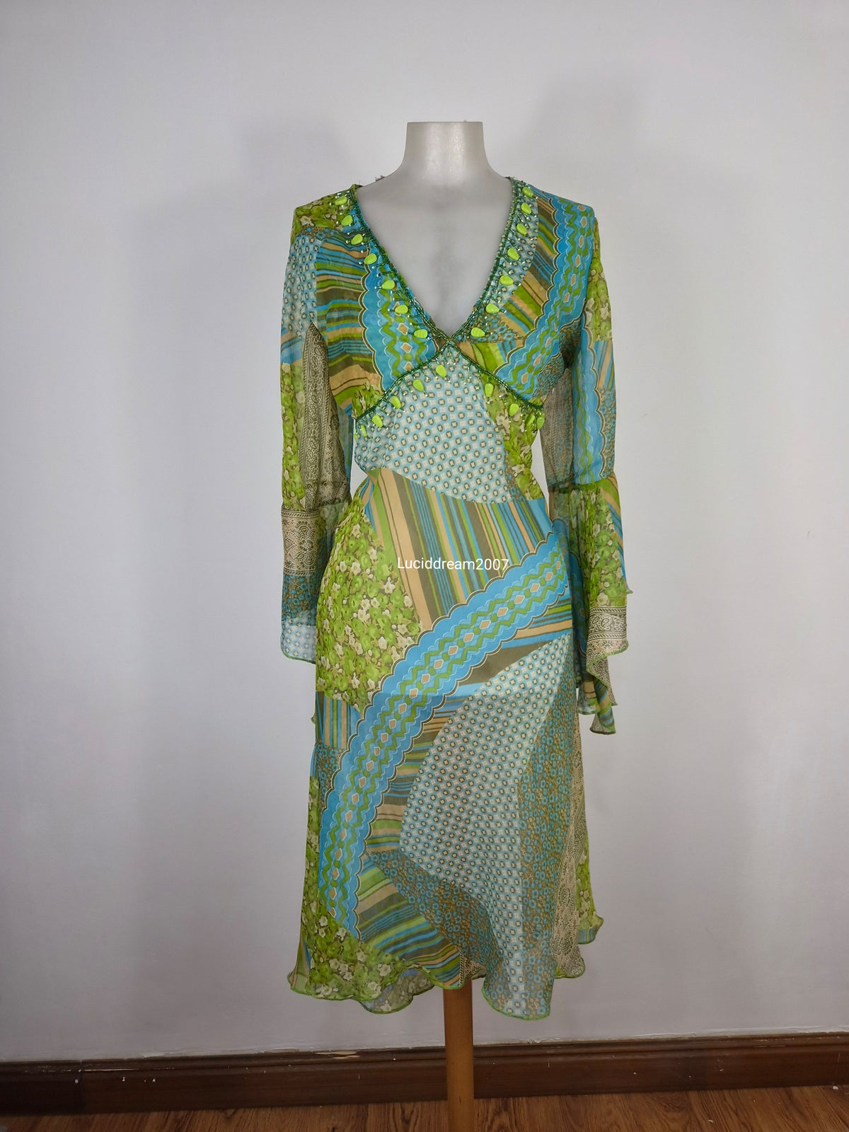 Robe de plage tons verts