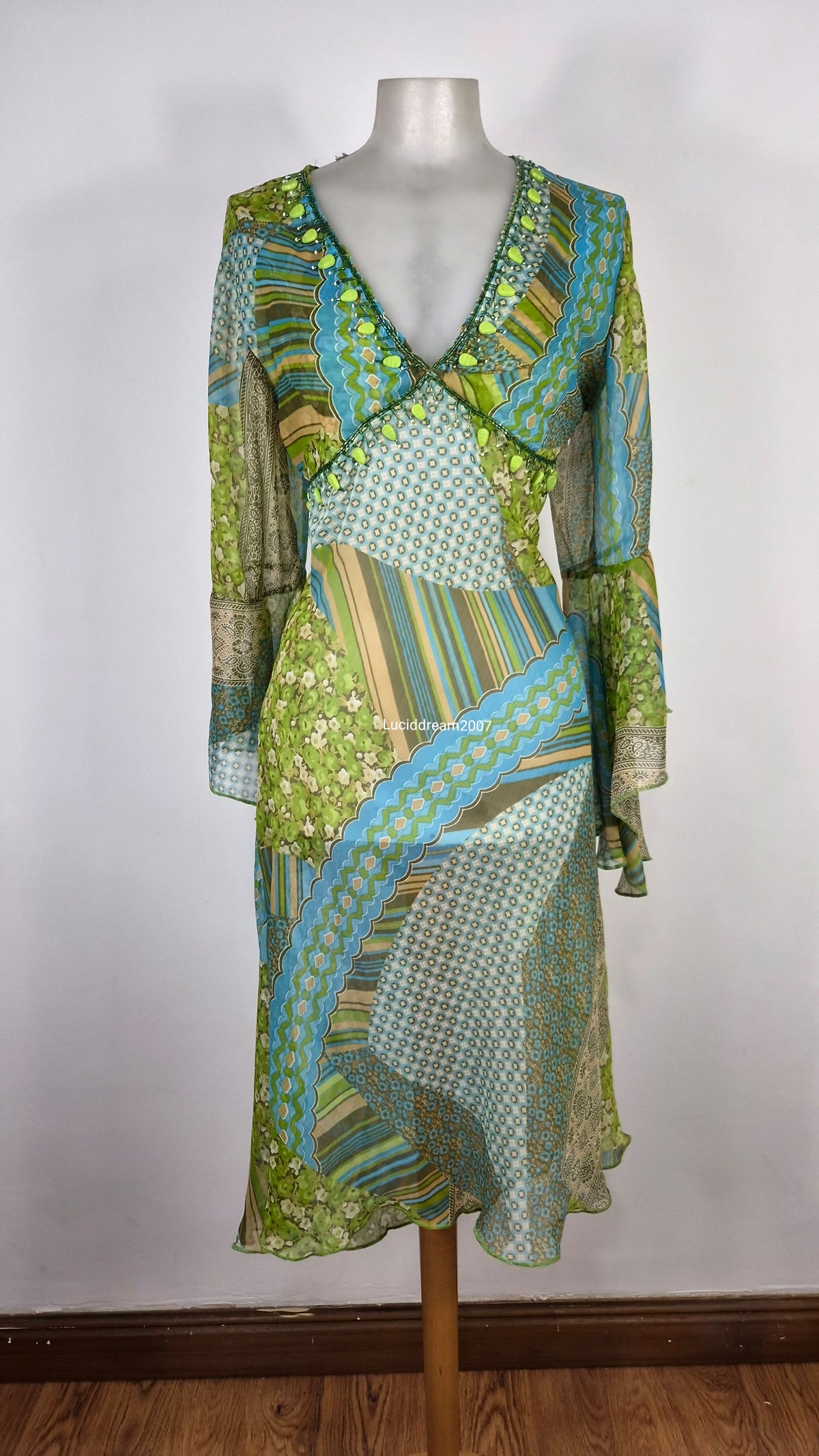 Robe de plage tons verts