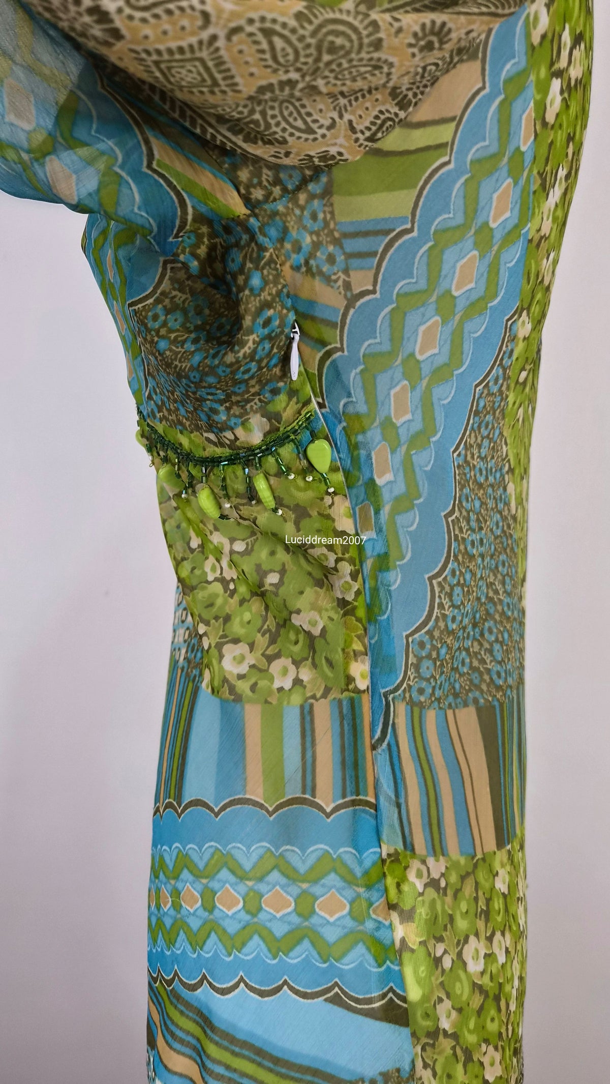 Robe de plage tons verts