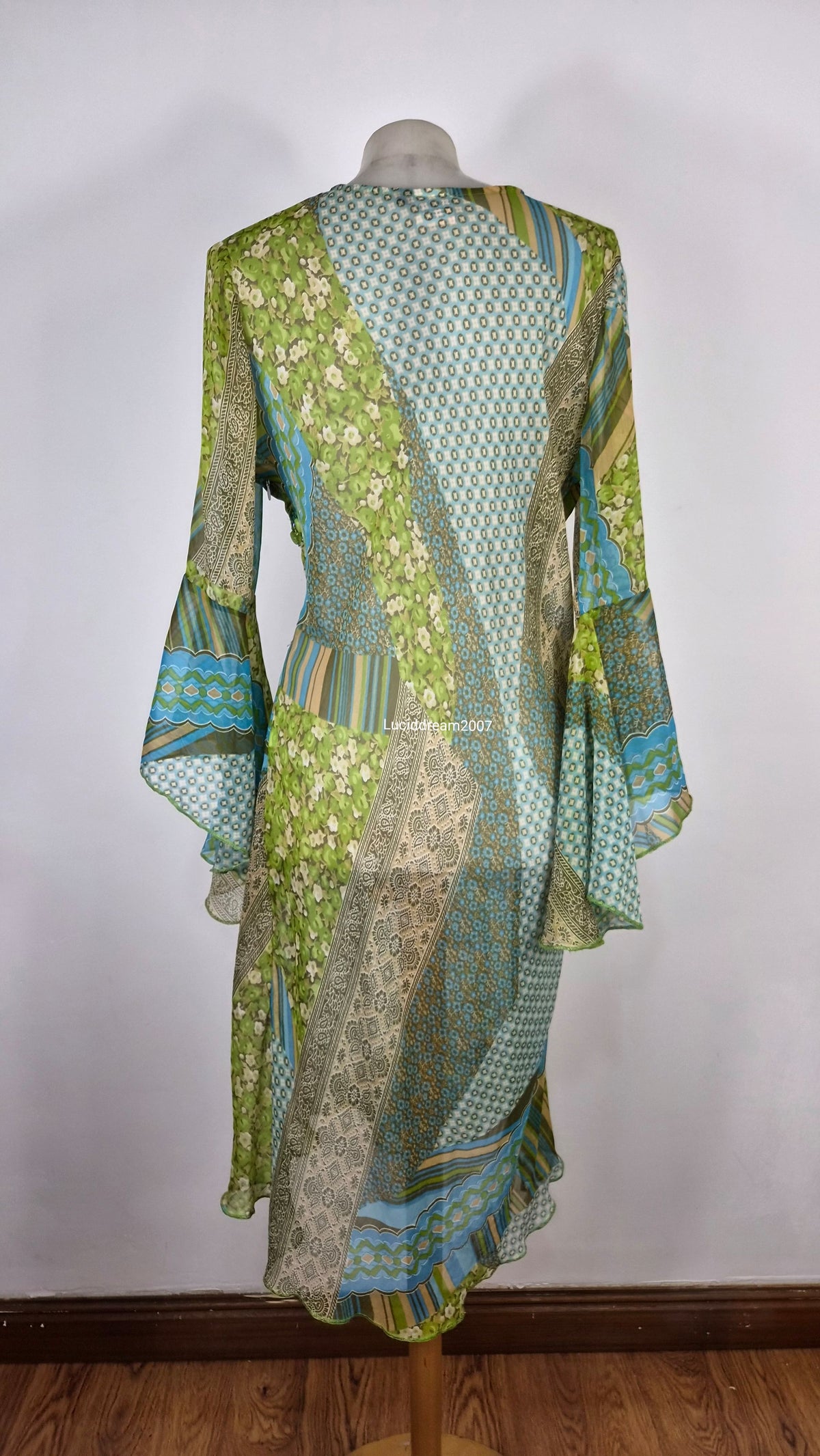 Robe de plage tons verts