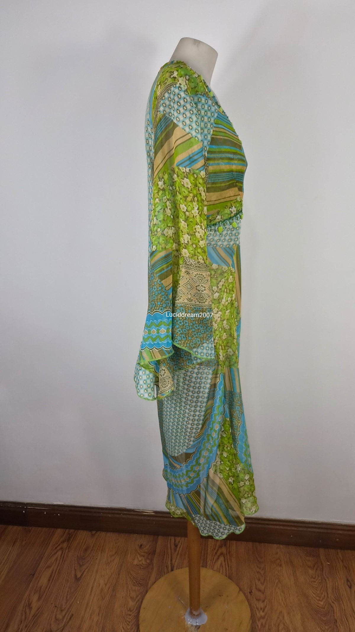Robe de plage tons verts