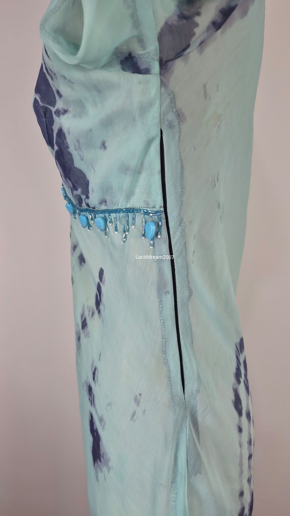 Robe de plage en voile bleue
