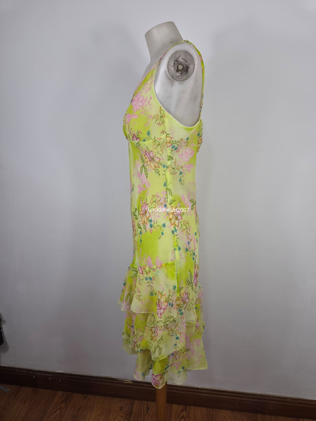 Robe verte en voile floral