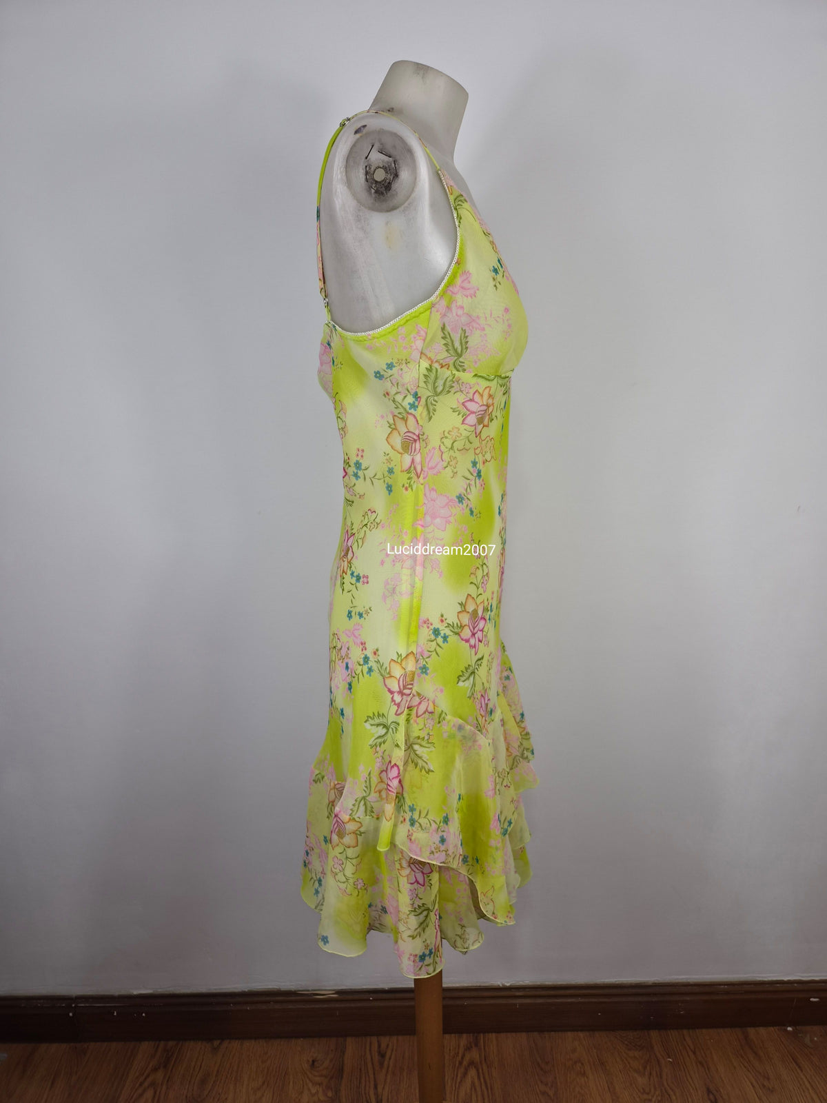 Robe verte en voile floral