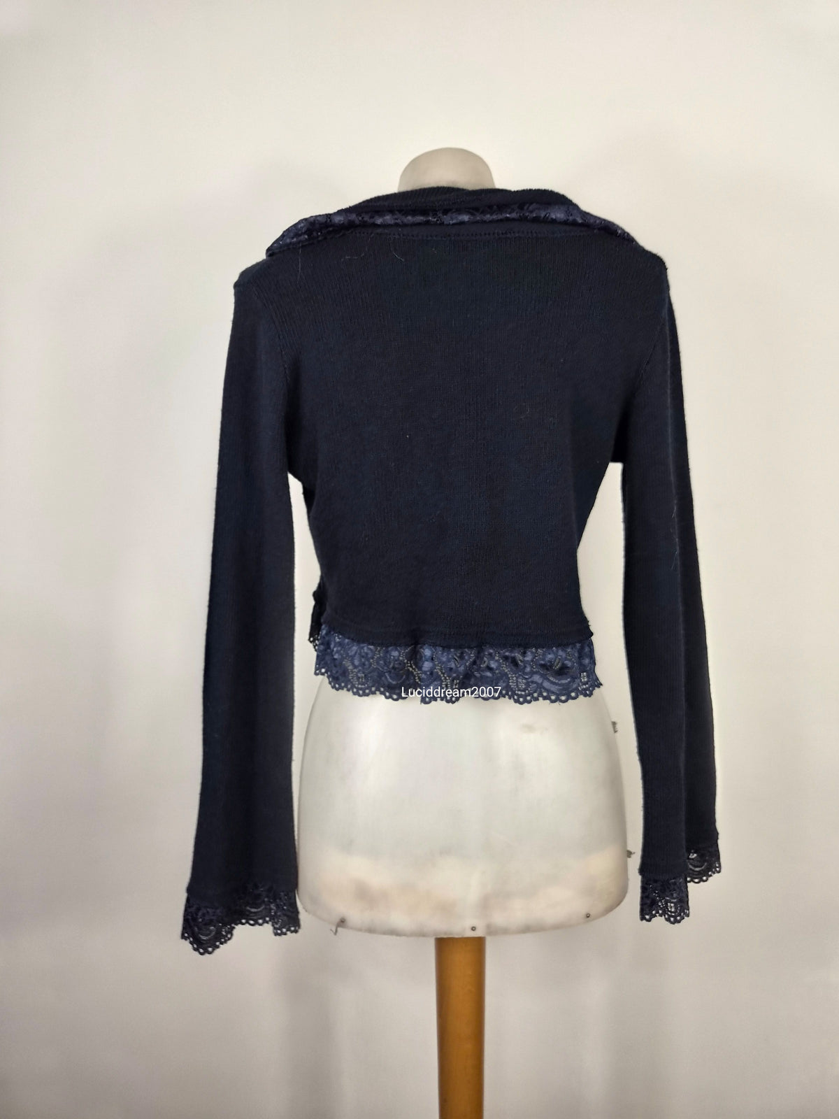 Boléro bleu sombre