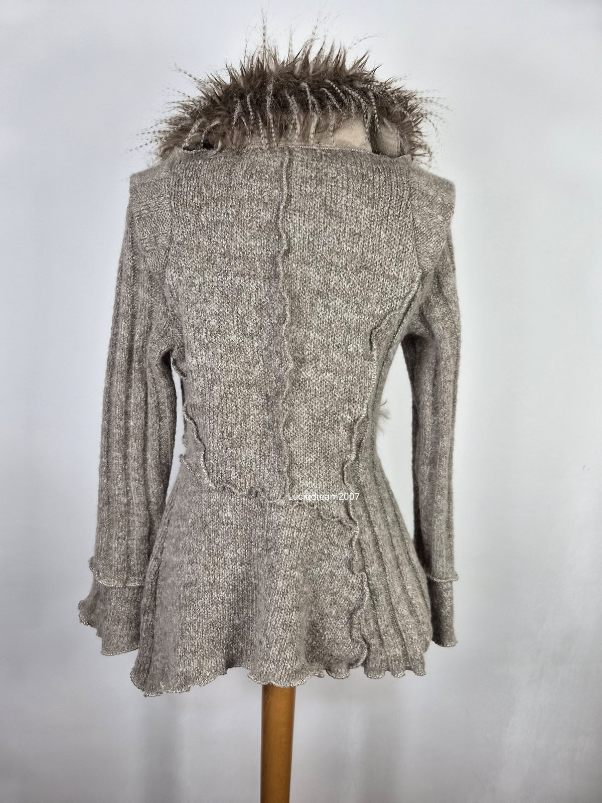 Veste taupe col fausse fourure