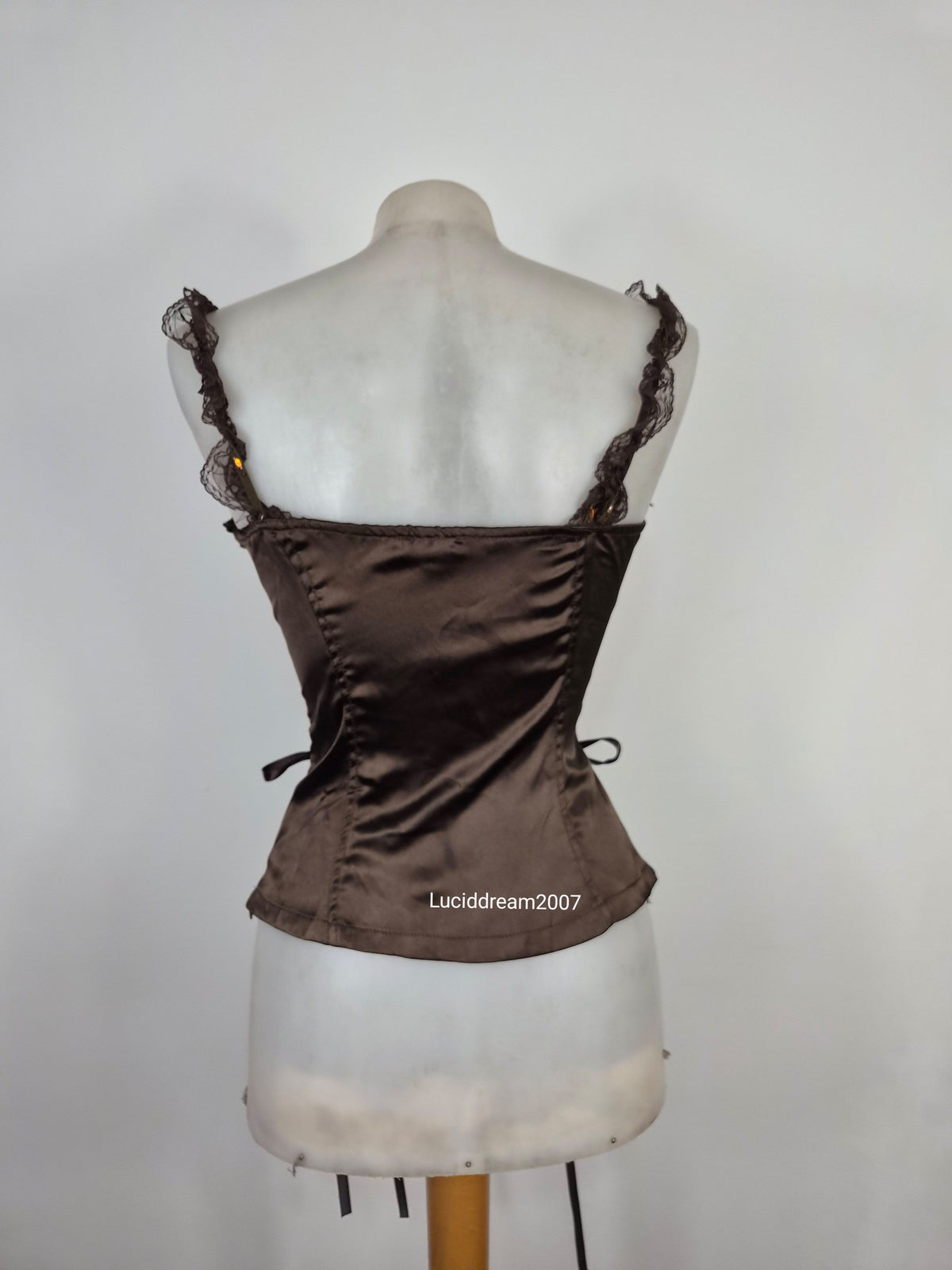 Haut esprit corset satiné marron