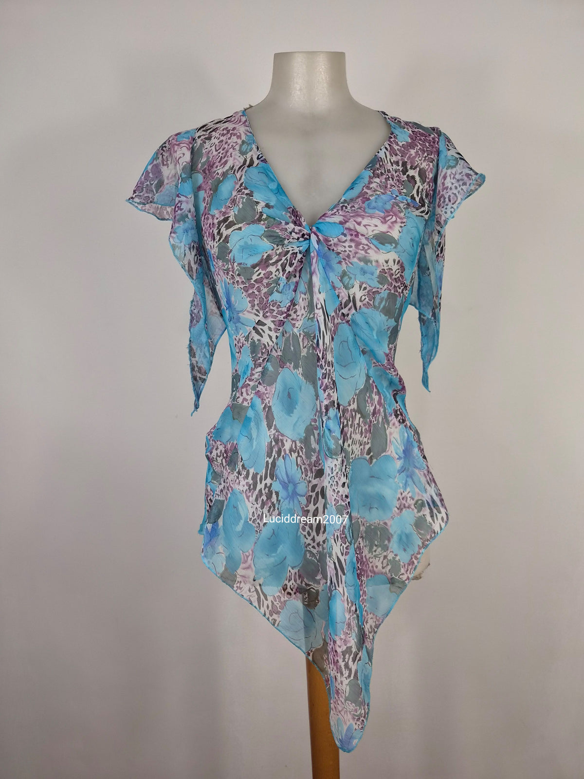Haut en voile bleu motif floral