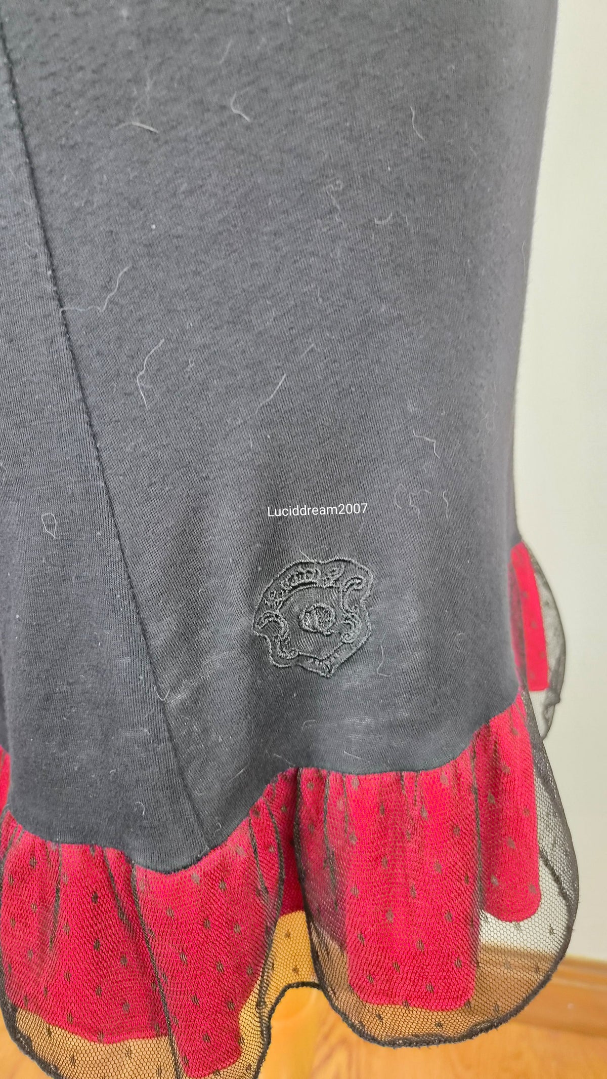 Robe noire et rouge Queen of Darkness