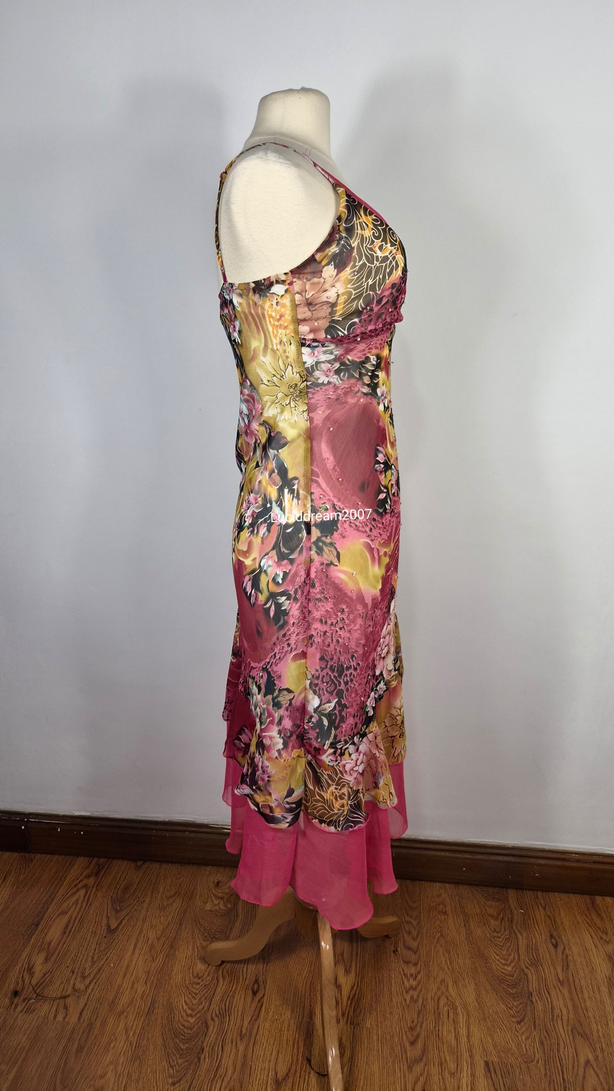 Robe en voile fleuri