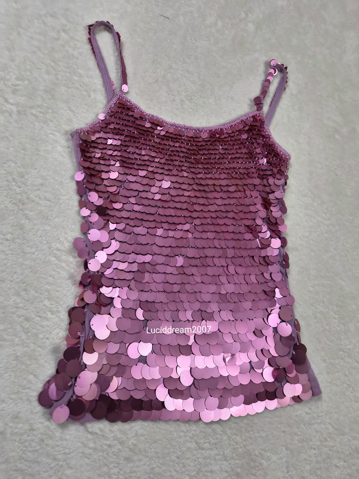 Haut en voile et sequins rose
