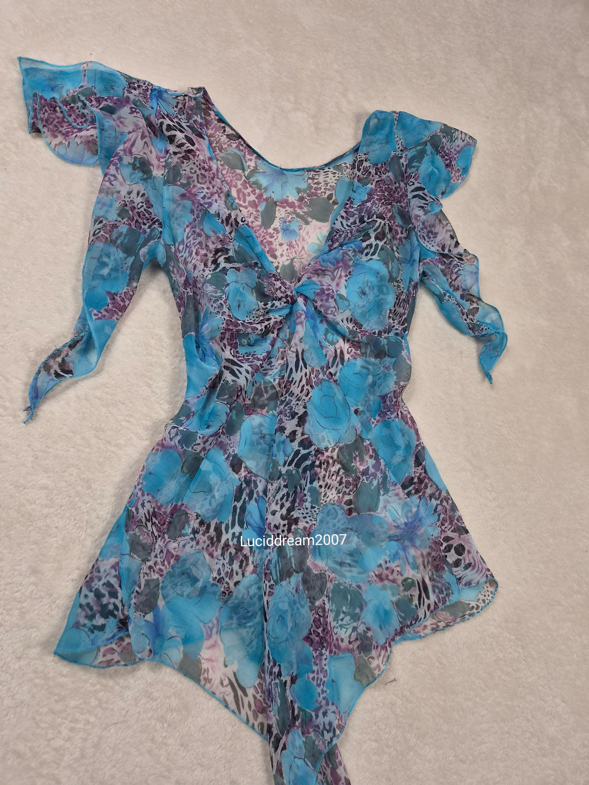 Haut en voile bleu motif floral
