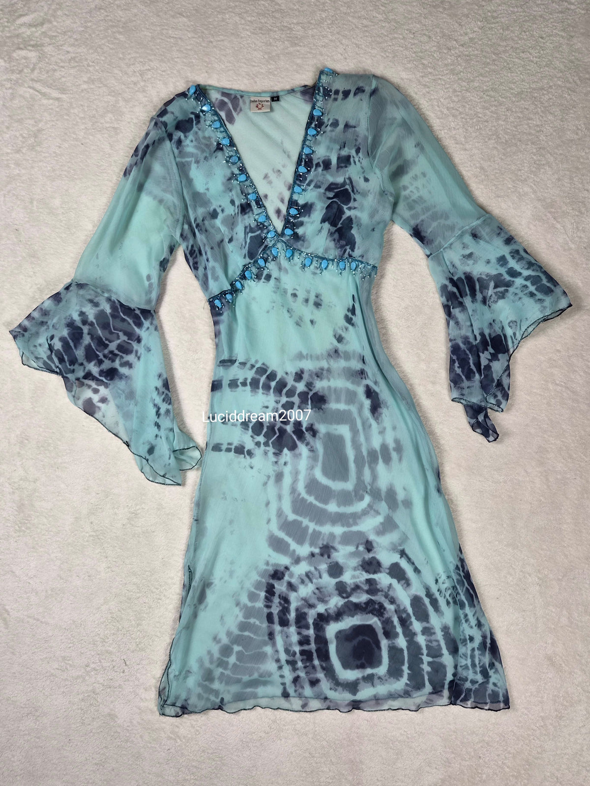 Robe de plage en voile bleue