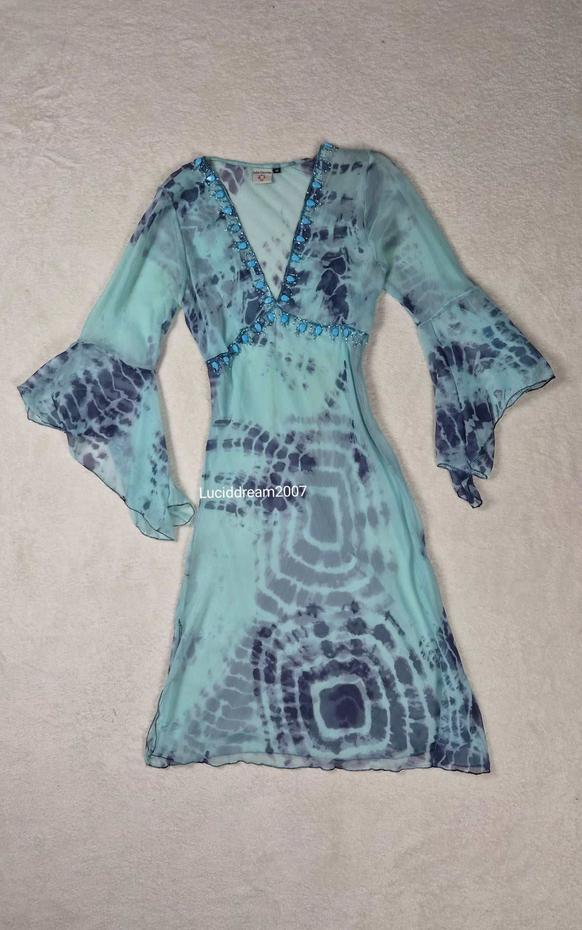 Robe de plage en voile bleue