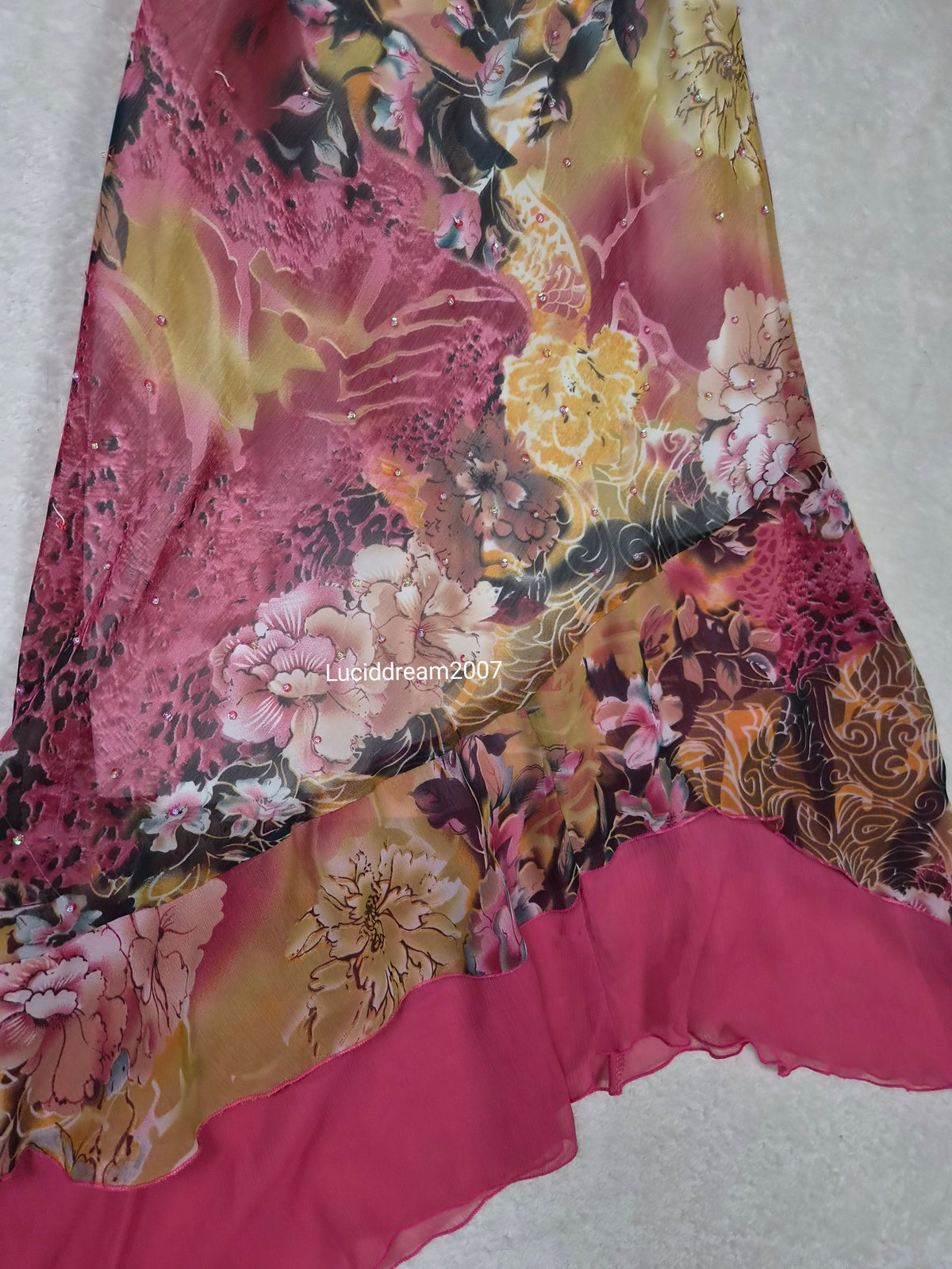 Robe en voile fleuri