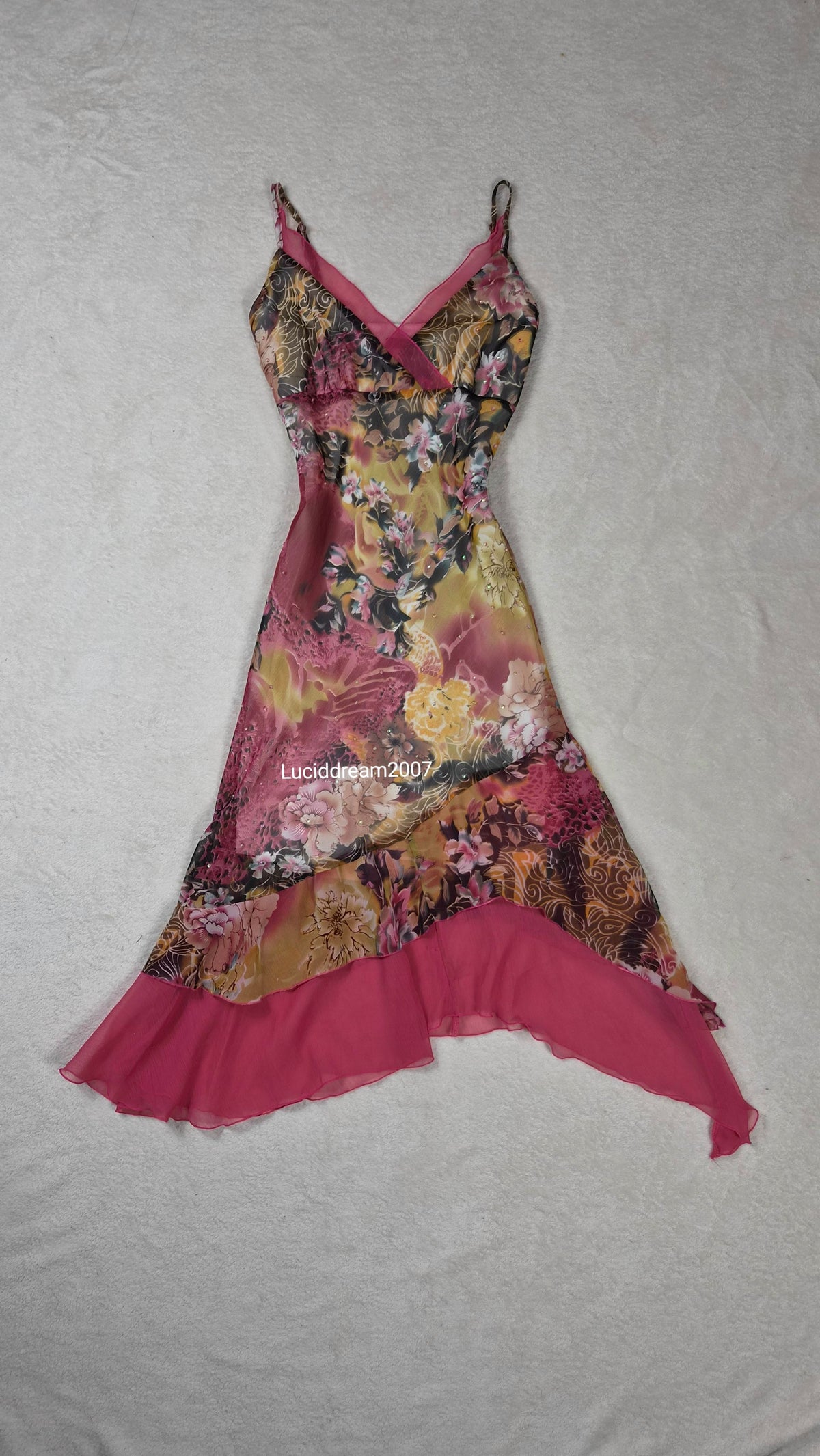 Robe en voile fleuri