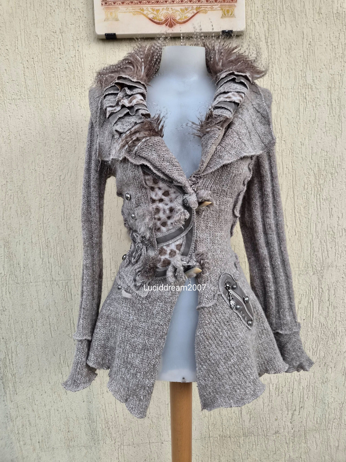 Veste taupe col fausse fourure