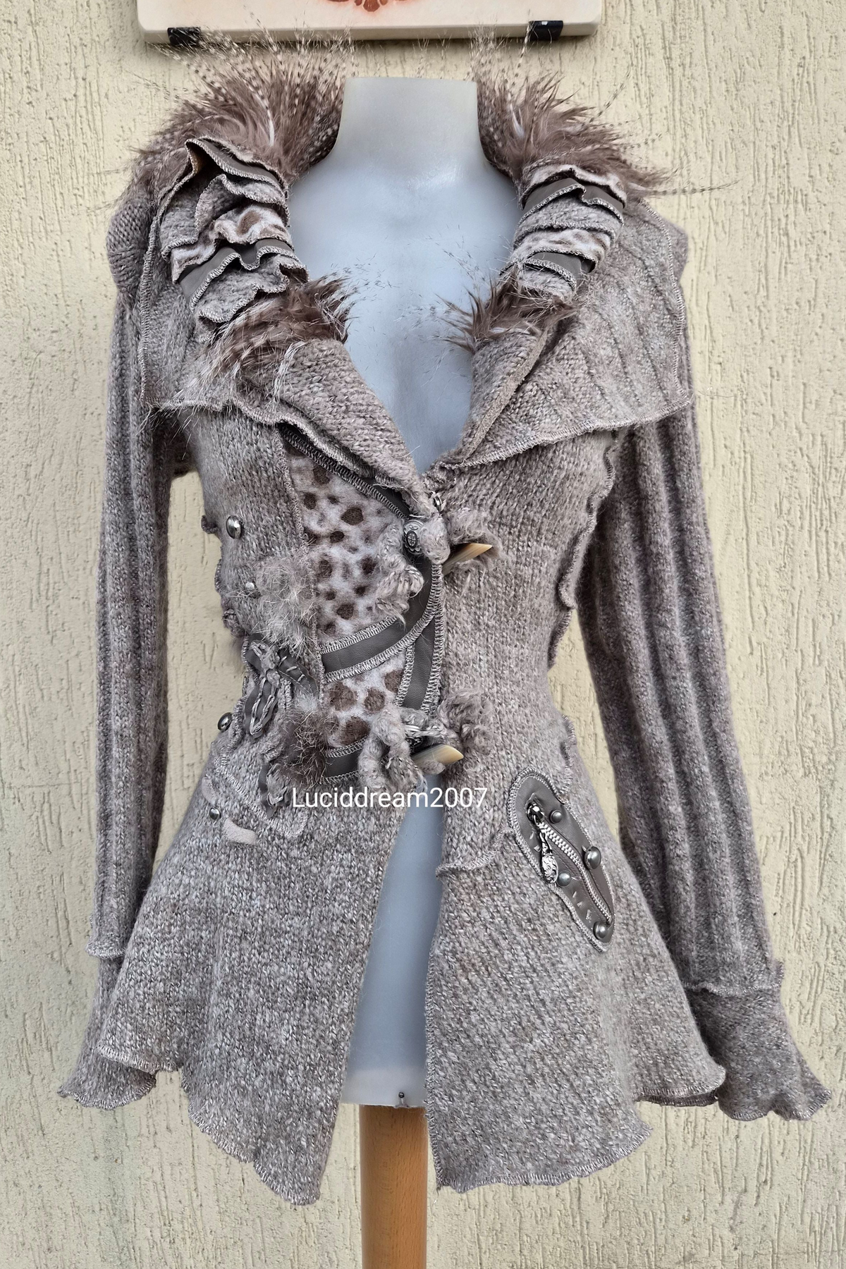Veste taupe col fausse fourure