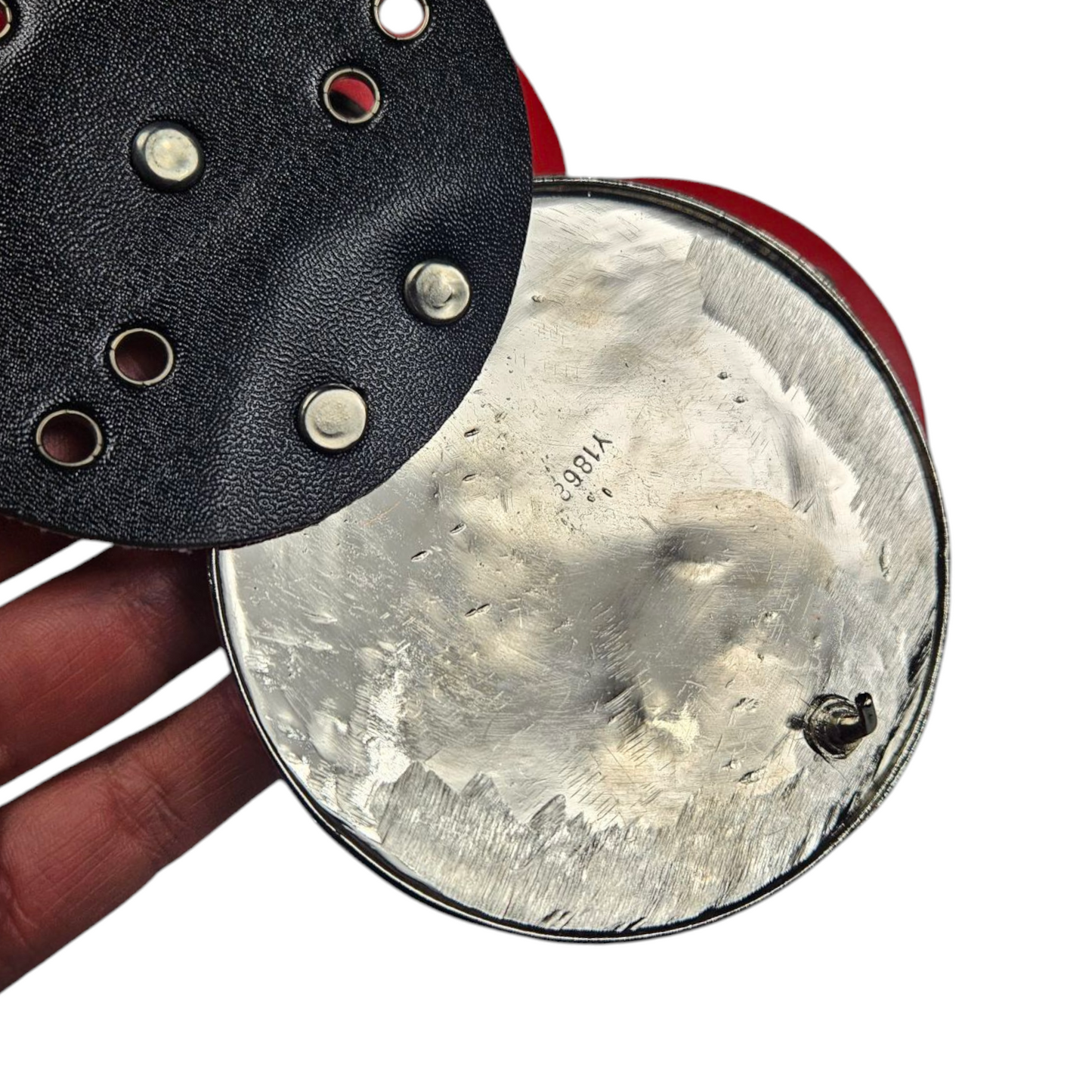 Ceinture à disques rouge et argentée