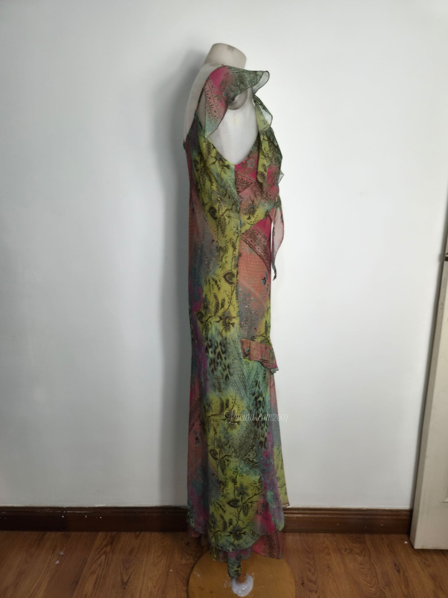 Robe asymétrique fleurie