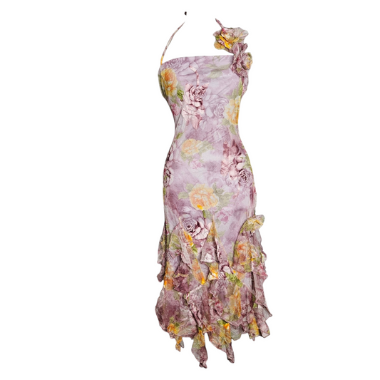 Lace dress with flower details